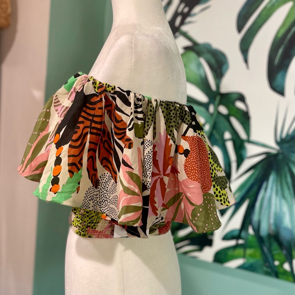 🍹Violet Sky Multicolor Tropical Off-Shoulder Crop Top🦜 - Picture 6 of 7